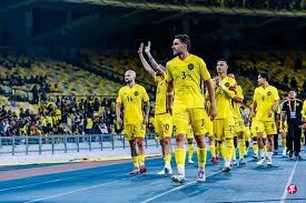 阿夫迪亚成50年来开拓者首位3场砍90+30+30球员