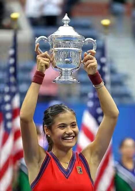 多名前锋的 多名前锋的