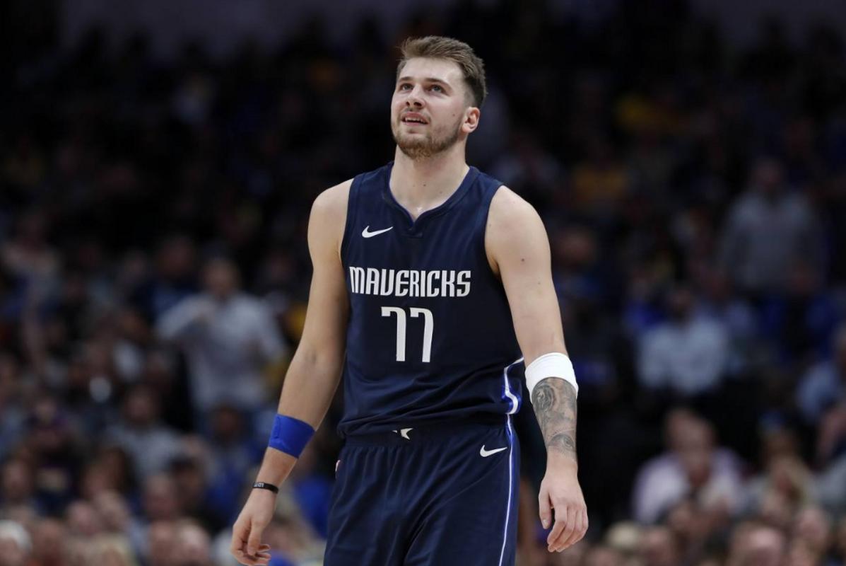 卫冕冠军西 卫冕冠军西