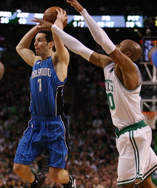 政及阵容现 政及阵容现